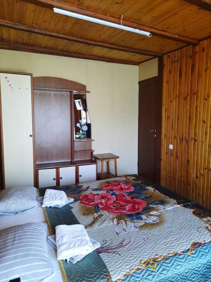 Kitech Guest House Odessa Buitenkant foto